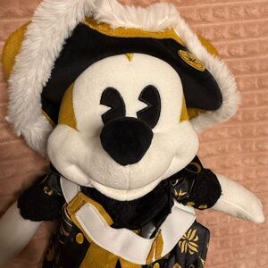 Disney Mickey Mouse: The Main Attraction Pirates Of The Caribbean Plush like new